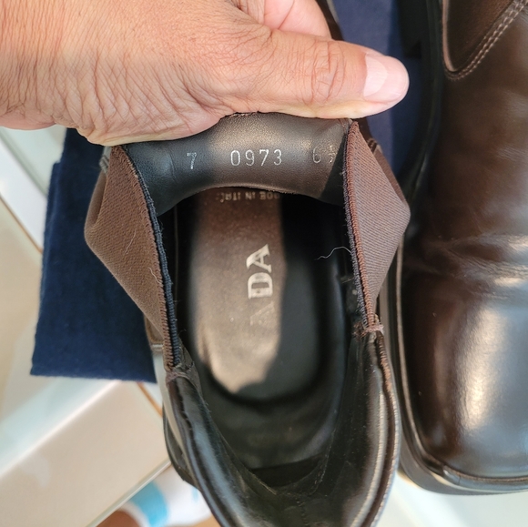PRADA MEN'S MEN'S BOOTS, MADE IN ITALY, USA Size 7 GREAT DESIGN. - Picture 7 of 8